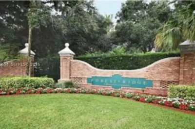 2957 Myrtle Oak Cir 1