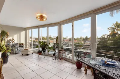 3050 NE 47th Court #205 1