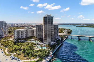 10295 Collins Ave #402 1