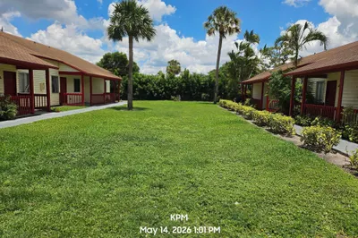 1305 Rosewood Villa Lane #4 1