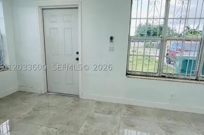 2437 NW 98th St 1
