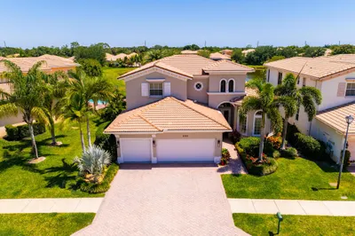 2785 Grand Isle Way Sw 1