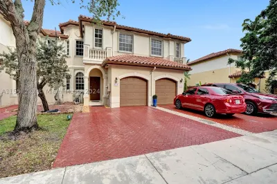5108 SW 140th Terrace 1