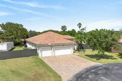 2135 NW 14th Ter 1