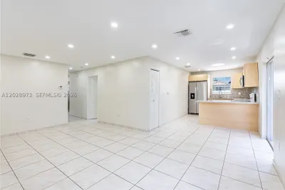 1214 NW 34th Ave #1214 1