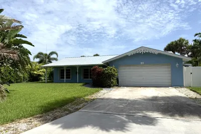 1916 Coconut Drive 1
