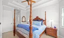5714 SE Horseshoe Point Road Photo