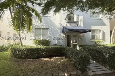 119 Menores Ave #11 1