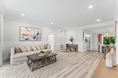 233 Lake Terrace 1