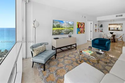 6801 Collins Ave #1215 1
