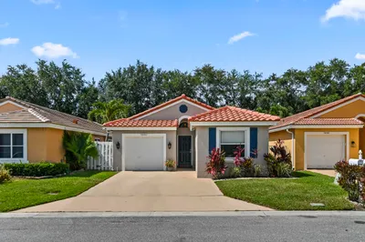 5690 Green Island Drive 1