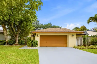 56 Baytree Circle 1