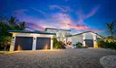 22 Ocean Drive Photo