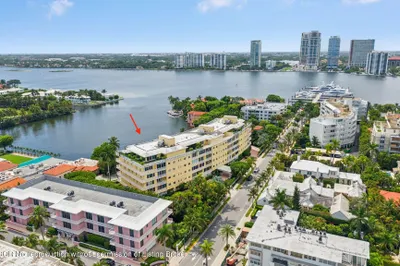425 Worth Avenue #2F 1
