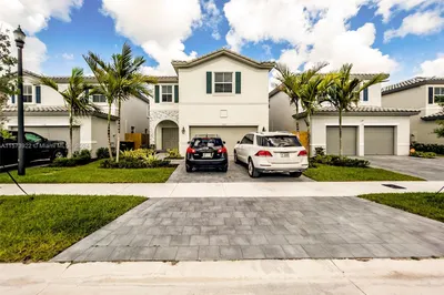 1392 SE 26th Ter 1