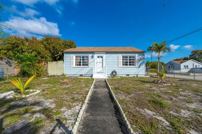 801 Summit Boulevard 1