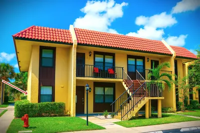 5975 Forest Hill Boulevard #101 1