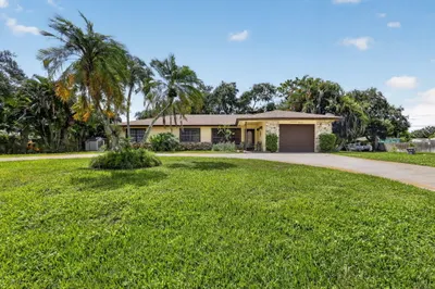 4746 Canal Drive 1