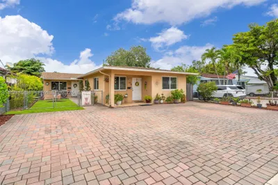 247 NW 51st Ave 1