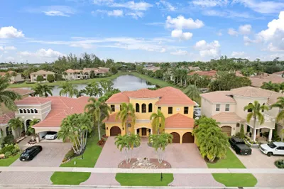 8815 Club Estates Way 1