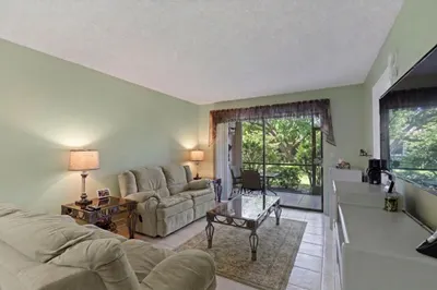 3325 Jaywood Terrace #1090 1