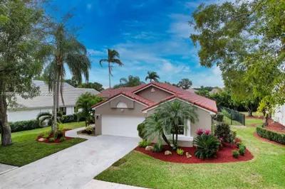 814 Heron Rd 1