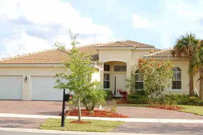 10519 Cypress Lakes Preserve Drive 1