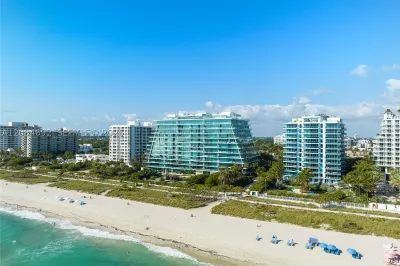 9349 Collins Ave #1004 1