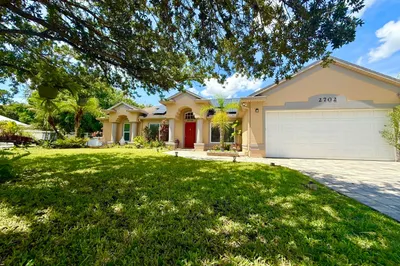 2702 Serenity Circle N 1