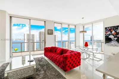 2600 E Hallandale Beach Blvd #T3301 1