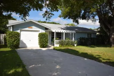 2002 Northridge Road 1