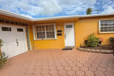 2610 NW 43rd Avenue 1