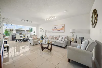 8951 Sunrise Lakes Blvd #301 1