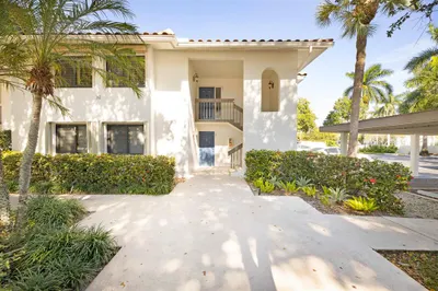 95 Pelican Pointe Drive #2010 1