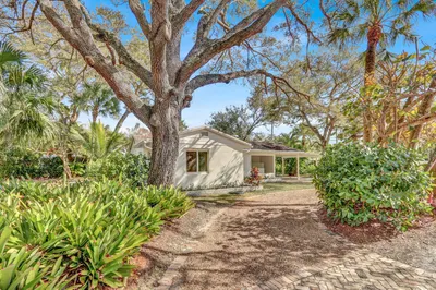 601 Paulina Road 1