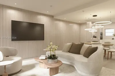 250 Collins Ave #207 1