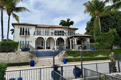 4901 SW 87th Ave 1