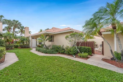 135 Old Meadow Way 1