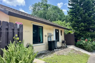 151 Essex Rd #4-30 1