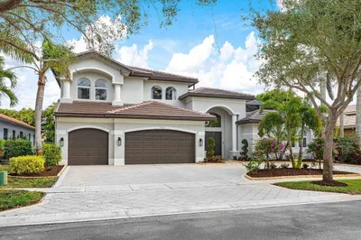19438 Saturnia Lakes Drive 1