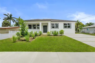 211 NW 14th Ct 1