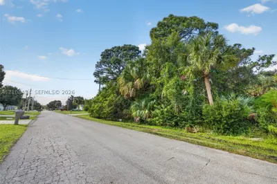 6001 Raintree Trl 1