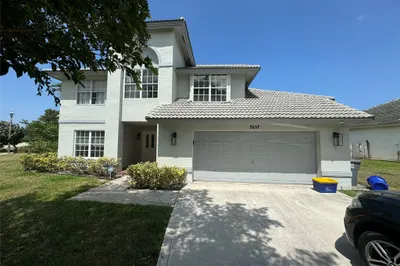 7657 Briar Cliff Circle 1