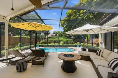 2576 La Cristal Circle 1