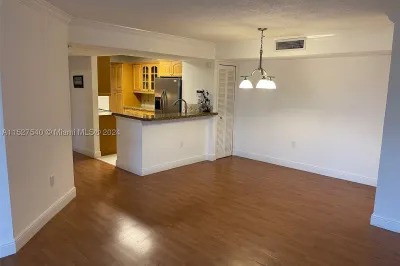 10755 SW 108th Ave #204 1