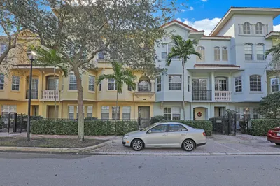 2425 San Pietro Circle 1
