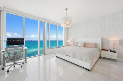 6899 Collins Ave #1205 1