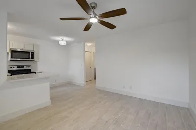 525 S Broadway Street #M 1