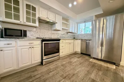 3186 VIA POINCIANA #115 1