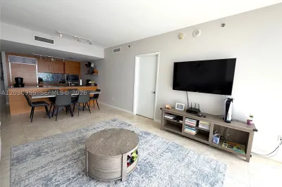 475 Brickell ave #2707 1